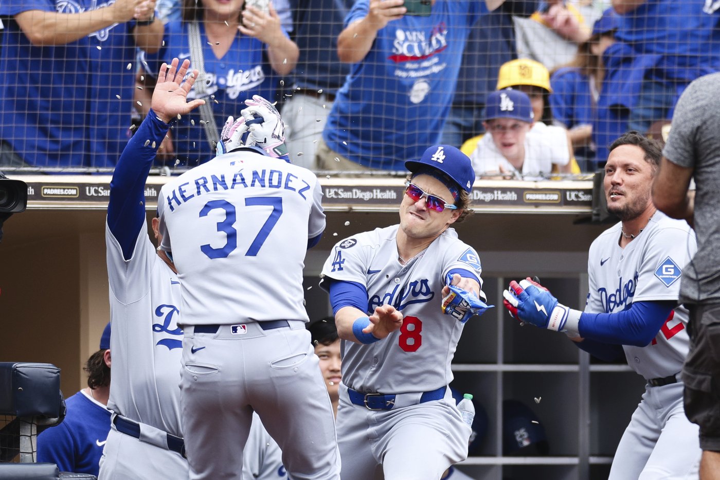 Teoscar Hernández hits a 3-run homer and the Dodgers beat the Padres 5-2 to win the series | iNFOnews.ca Teoscar Hernández hits a 3-run homer and the Dodgers beat the Padres 5-2 to win the series | iNFOnews.ca