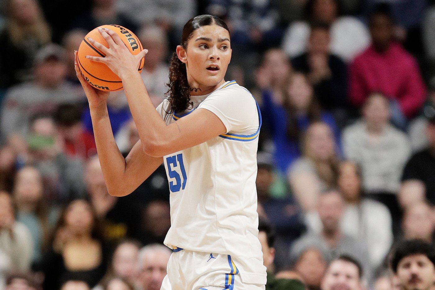 Big Ten favorite UCLA reloads, has sights set on national championship | iNFOnews.ca