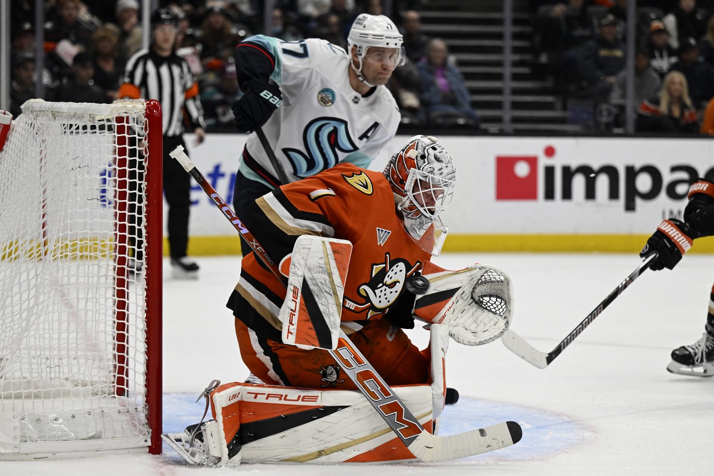 Early third-period goals help Kraken extend dominance over Ducks | iNFOnews.ca Early third-period goals help Kraken extend dominance over Ducks | iNFOnews.ca