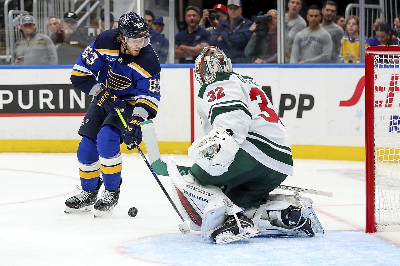 Goalie Gustavsson makes 27 saves, scores an empty-netter, Wild beat Blues 4-1 | iNFOnews.ca Goalie Gustavsson makes 27 saves, scores an empty-netter, Wild beat Blues 4-1 | iNFOnews.ca