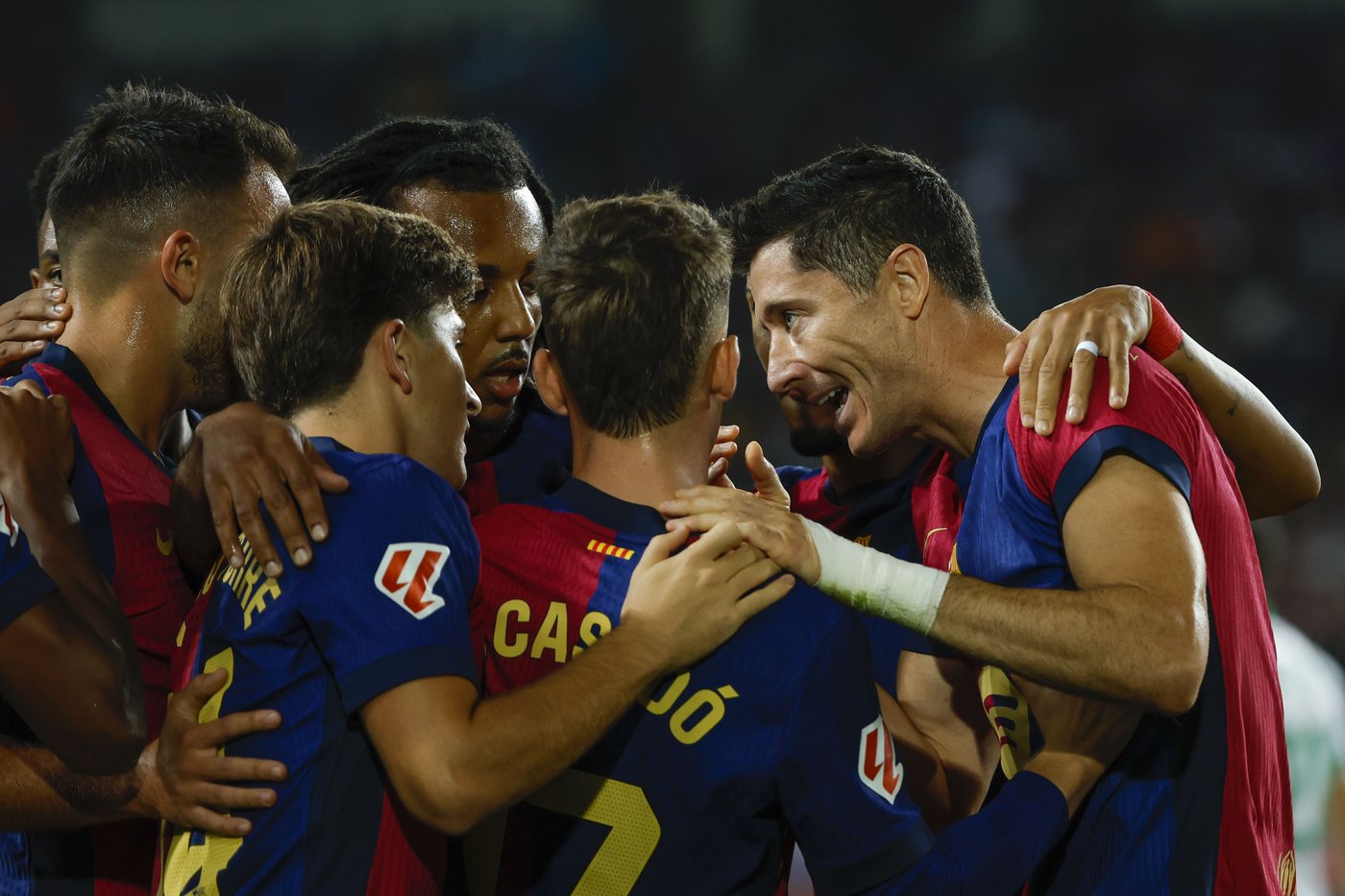 Lewandowski scores his 7th goal to give Barcelona its 7th straight win in Spanish league | iNFOnews.ca