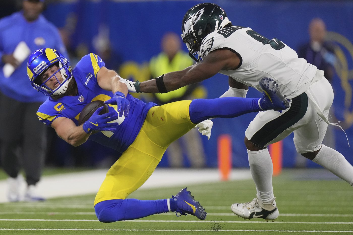 Saquon Barkley sets Eagles franchise record with 255 yards rushing, 2 TDs in a 37-20 win over Rams | iNFOnews.ca Saquon Barkley sets Eagles franchise record with 255 yards rushing, 2 TDs in a 37-20 win over Rams | iNFOnews.ca