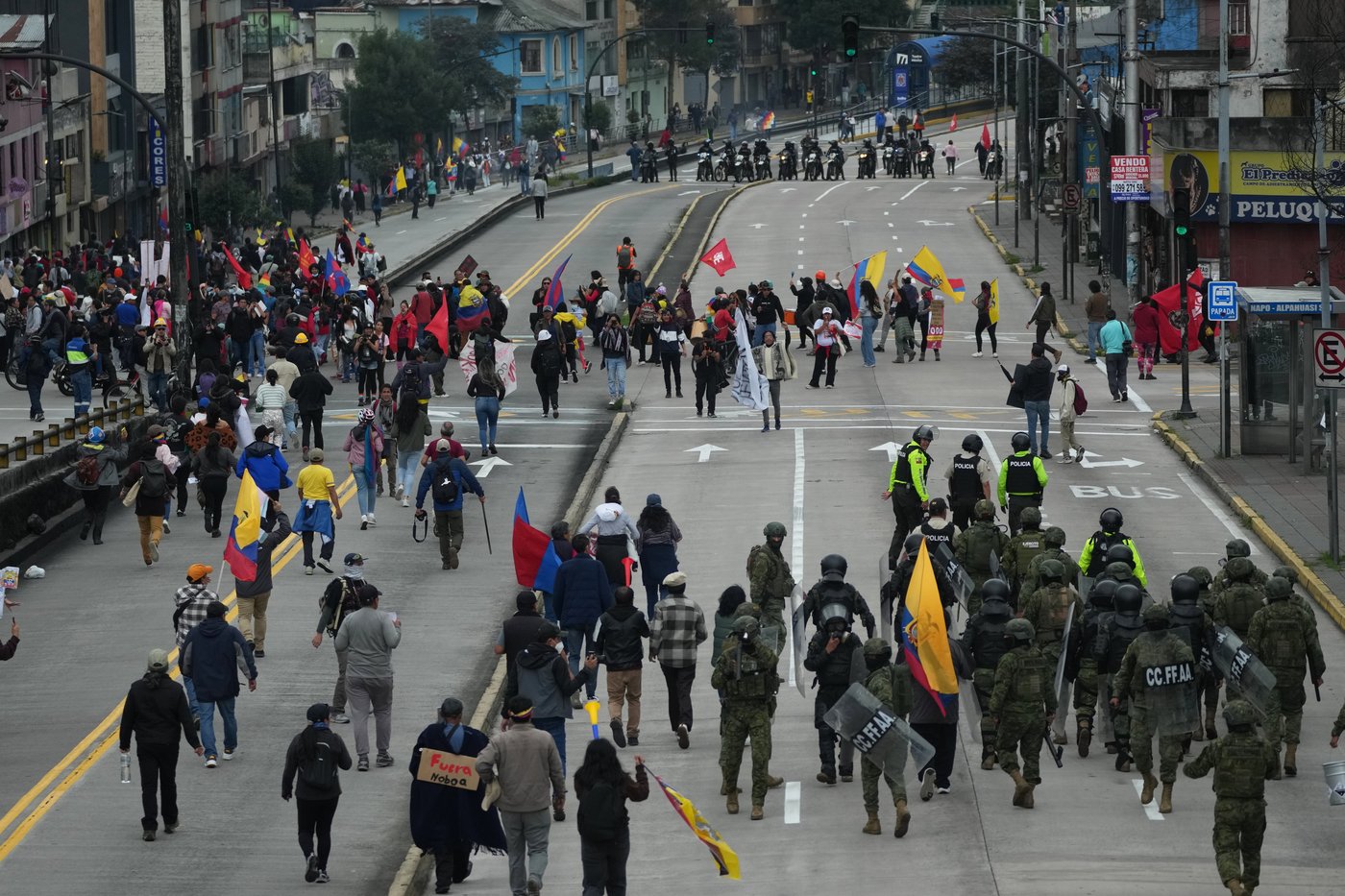 Ecuador's Indigenous alliance ends highway-blocking protests after military threat | iNFOnews.ca Ecuador's Indigenous alliance ends highway-blocking protests after military threat | iNFOnews.ca