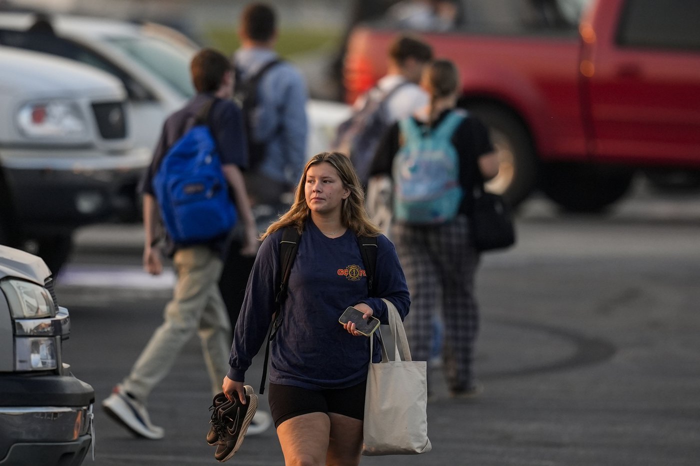 Weeks after a school shooting, students return for classes at Apalachee High School | iNFOnews.ca