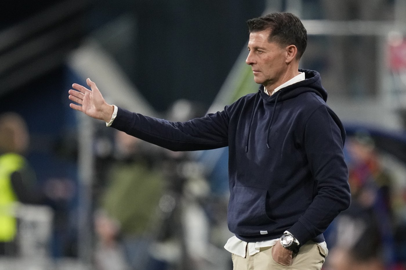 Iraq fires head soccer coach Jesus Casas over what it says are contract breaches | iNFOnews.ca Iraq fires head soccer coach Jesus Casas over what it says are contract breaches | iNFOnews.ca