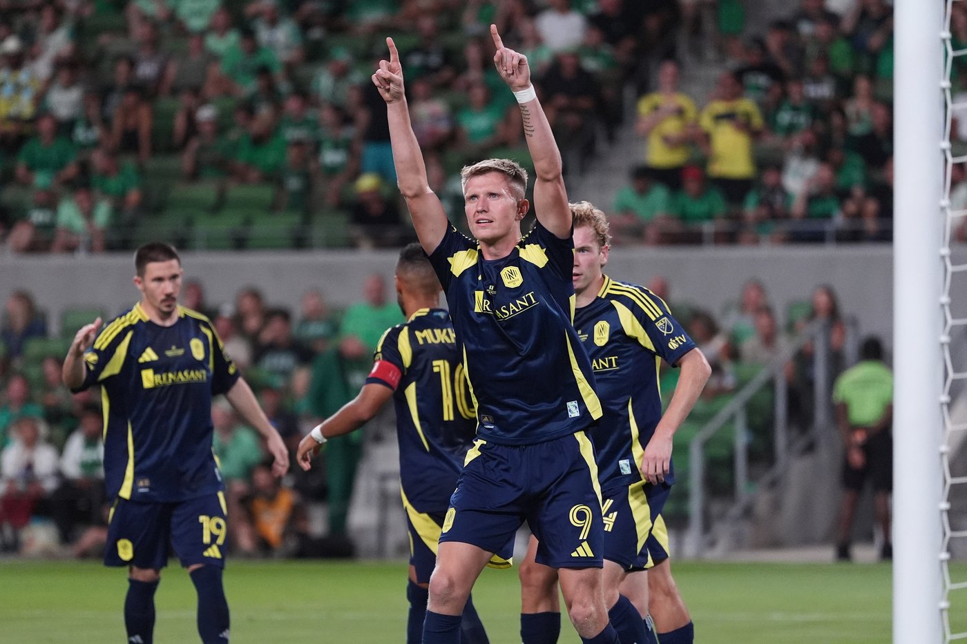 Nashville wins U.S. Open Cup with a 2-1 victory over Austin | iNFOnews.ca Nashville wins U.S. Open Cup with a 2-1 victory over Austin | iNFOnews.ca