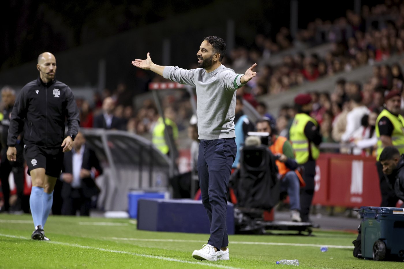 Man United's wait is over as the Ruben Amorim era begins | iNFOnews.ca Man United's wait is over as the Ruben Amorim era begins | iNFOnews.ca