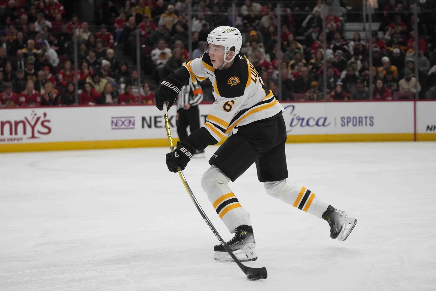 Marchand and Geekie help the Bruins beat the Blackhawks 4-2 for their 3rd consecutive win | iNFOnews.ca Marchand and Geekie help the Bruins beat the Blackhawks 4-2 for their 3rd consecutive win | iNFOnews.ca