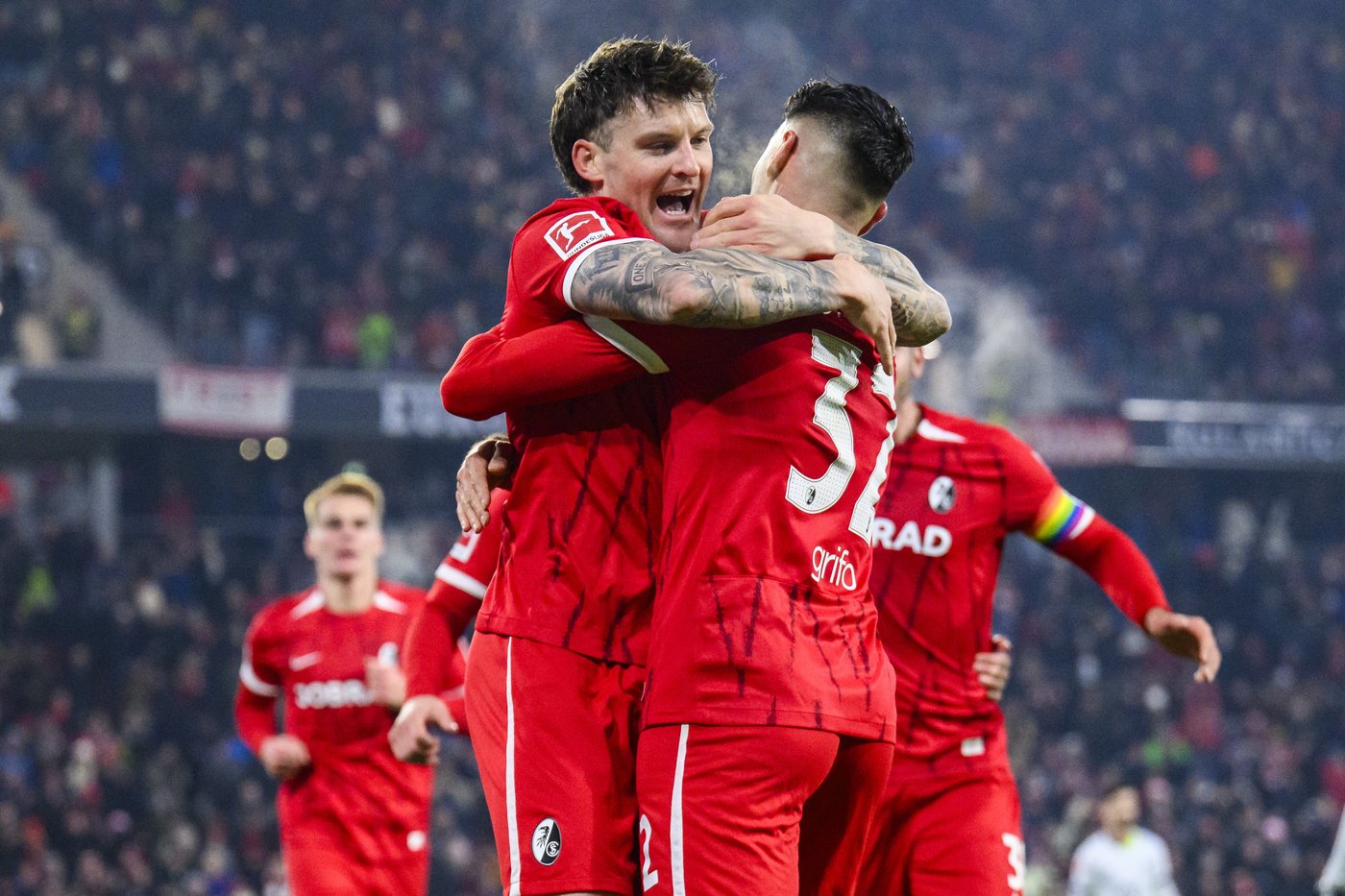 Freiburg survives late onslaught to beat Wolfsburg in Bundesliga thriller | iNFOnews.ca Freiburg survives late onslaught to beat Wolfsburg in Bundesliga thriller | iNFOnews.ca