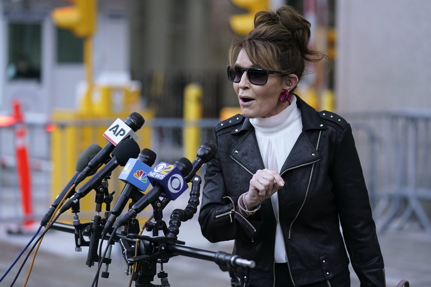 Judge sets April trial date for Sarah Palin's libel claim against The New York Times | iNFOnews.ca