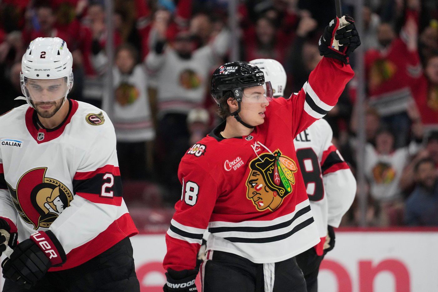 Connor Bedard nets first hat trick as Blackhawks whip Senators 7-3 | iNFOnews.ca