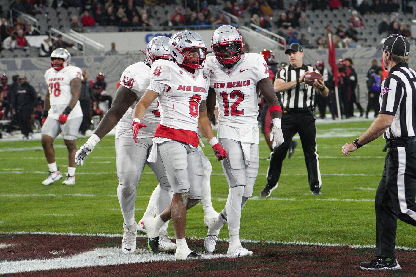 Eli Sanders, Devon Dampier lead New Mexico to 21-16 victory over San Diego State | iNFOnews.ca Eli Sanders, Devon Dampier lead New Mexico to 21-16 victory over San Diego State | iNFOnews.ca
