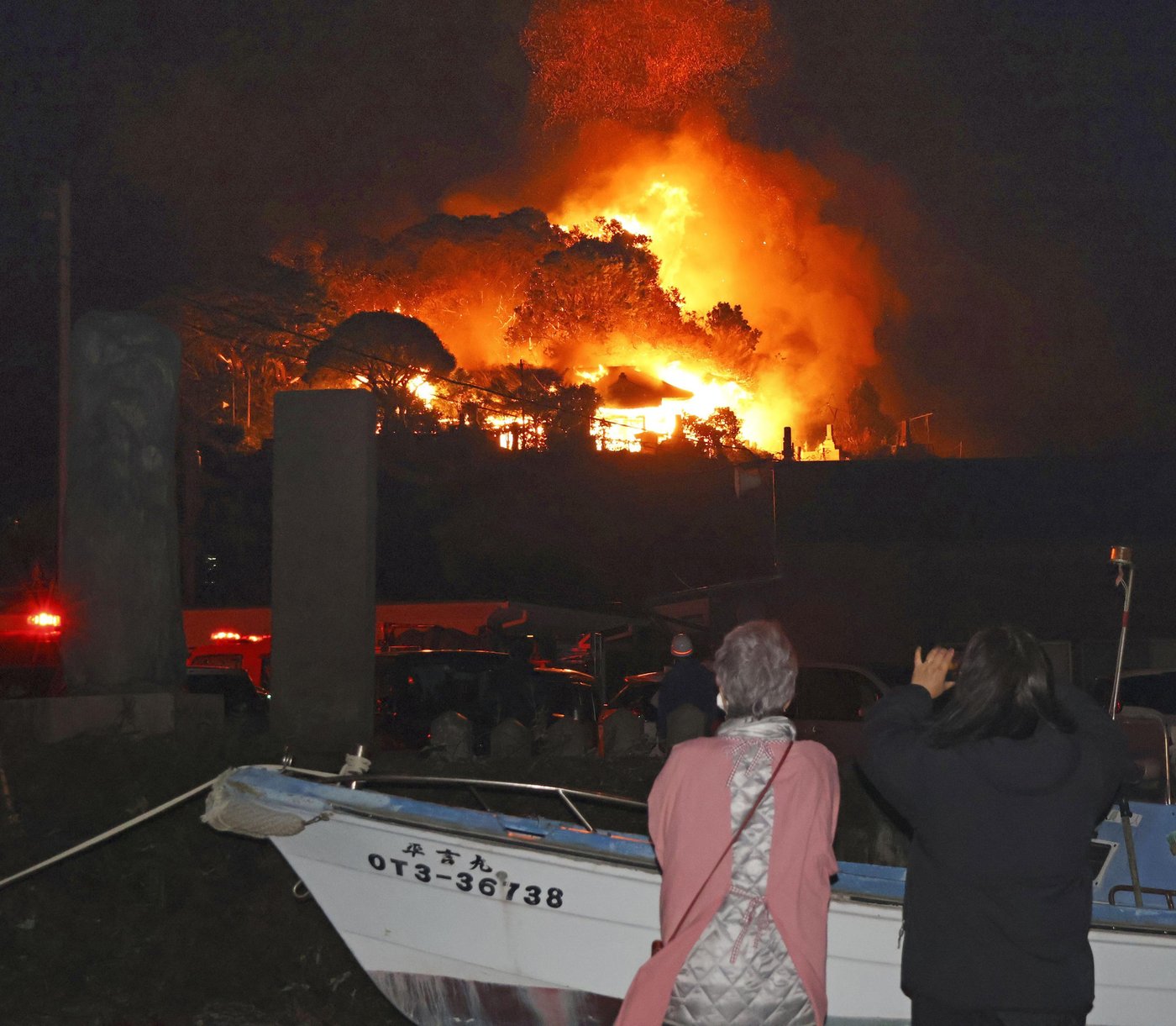 Fire burning in southwestern Japan damages 170 homes and forces evacuations | iNFOnews.ca