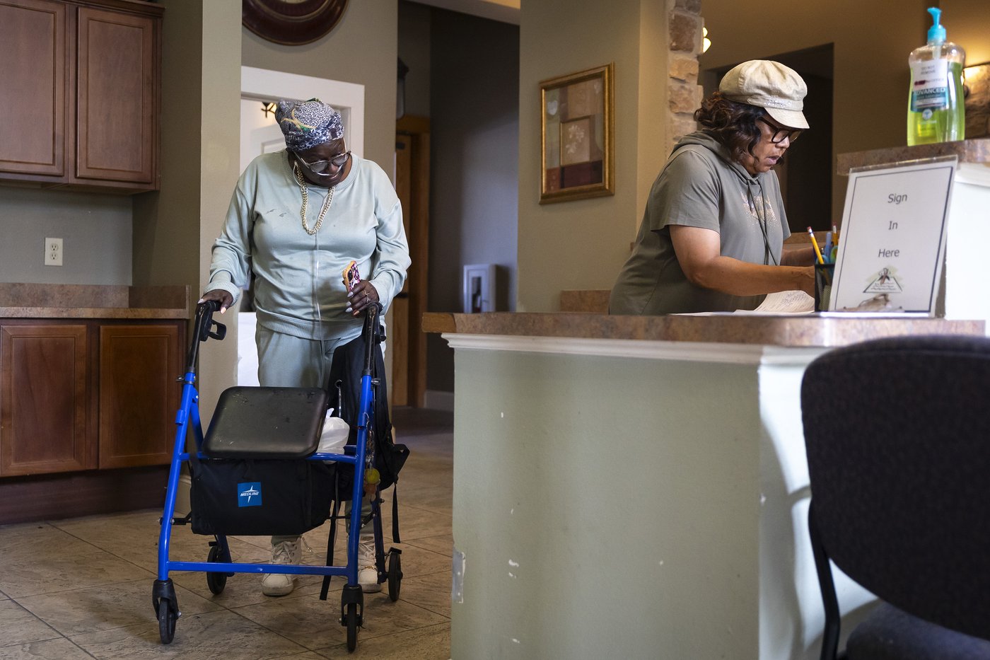 People on breathing machines struggle without power after weather disasters | iNFOnews.ca People on breathing machines struggle without power after weather disasters | iNFOnews.ca