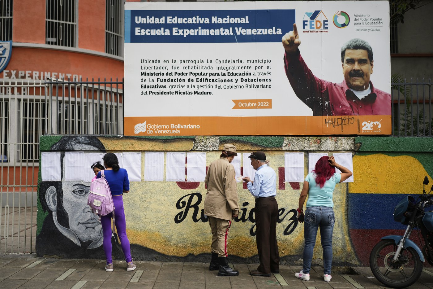 Many Venezuelan voters, frustrated and disillusioned, skip election for lawmakers and governors | iNFOnews.ca Many Venezuelan voters, frustrated and disillusioned, skip election for lawmakers and governors | iNFOnews.ca