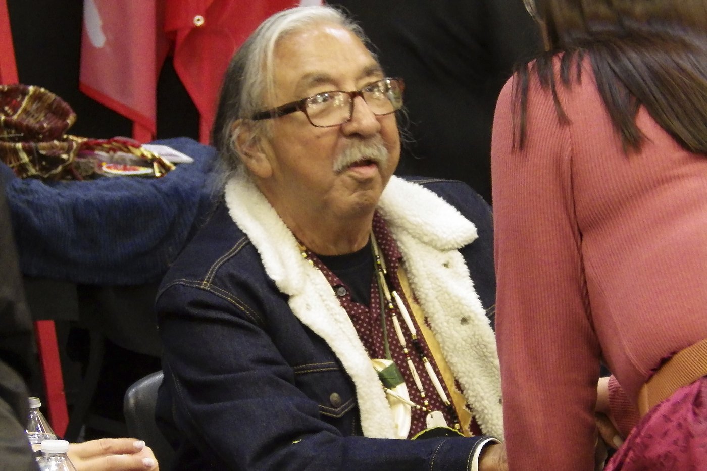 Native American activist Leonard Peltier, freed from prison, is welcomed on North Dakota reservation | iNFOnews.ca
