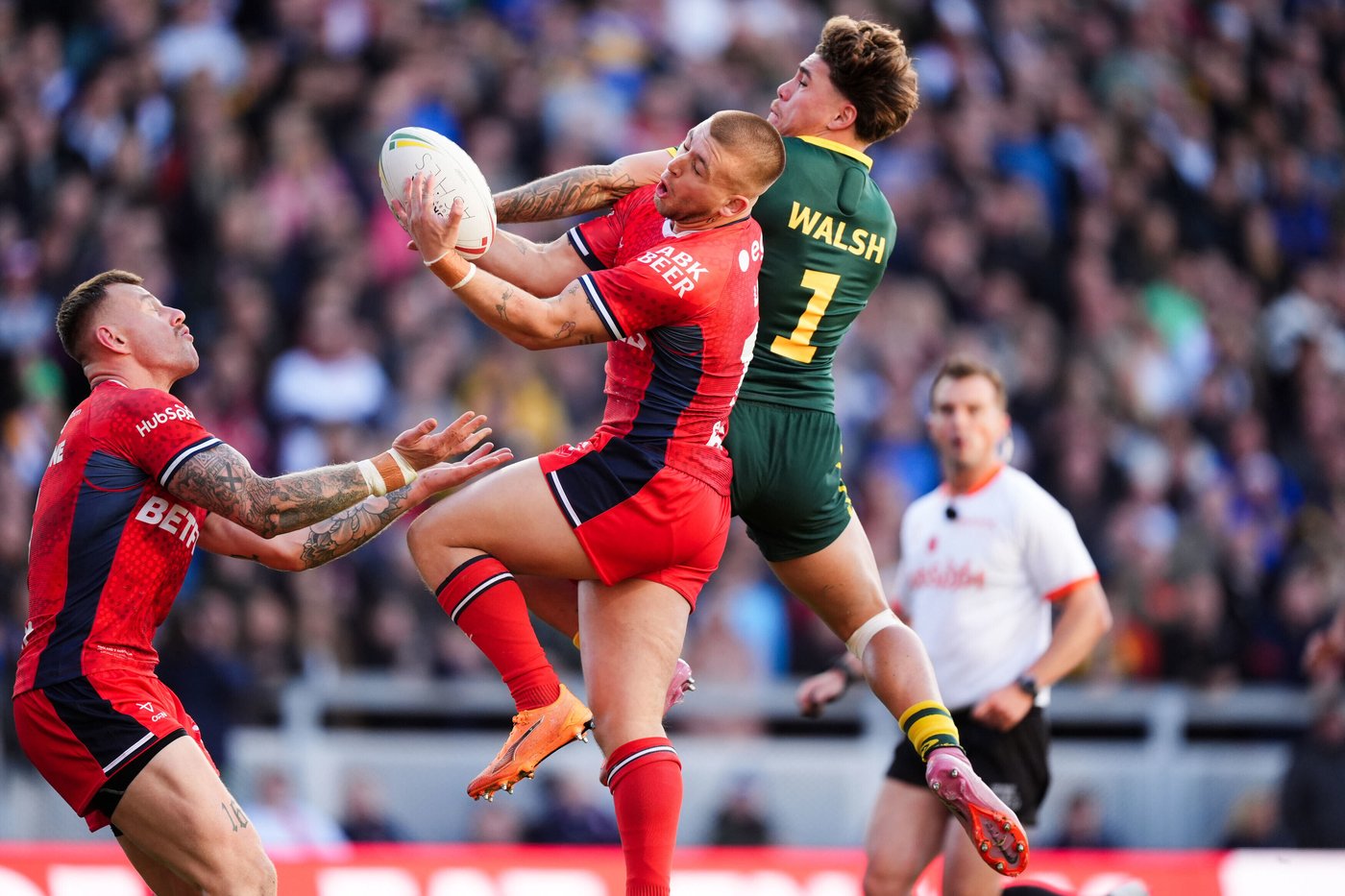 Australia ease past England and secure rugby league series sweep | iNFOnews.ca Australia ease past England and secure rugby league series sweep | iNFOnews.ca