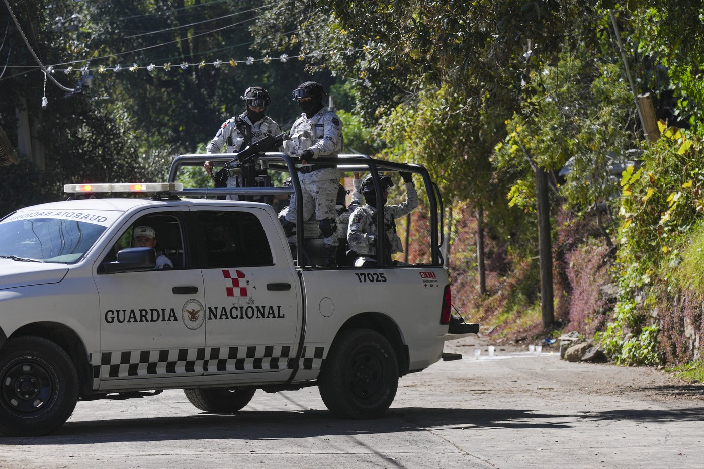 5 killed in Mexican town caught between battling criminal groups | iNFOnews.ca 5 killed in Mexican town caught between battling criminal groups | iNFOnews.ca