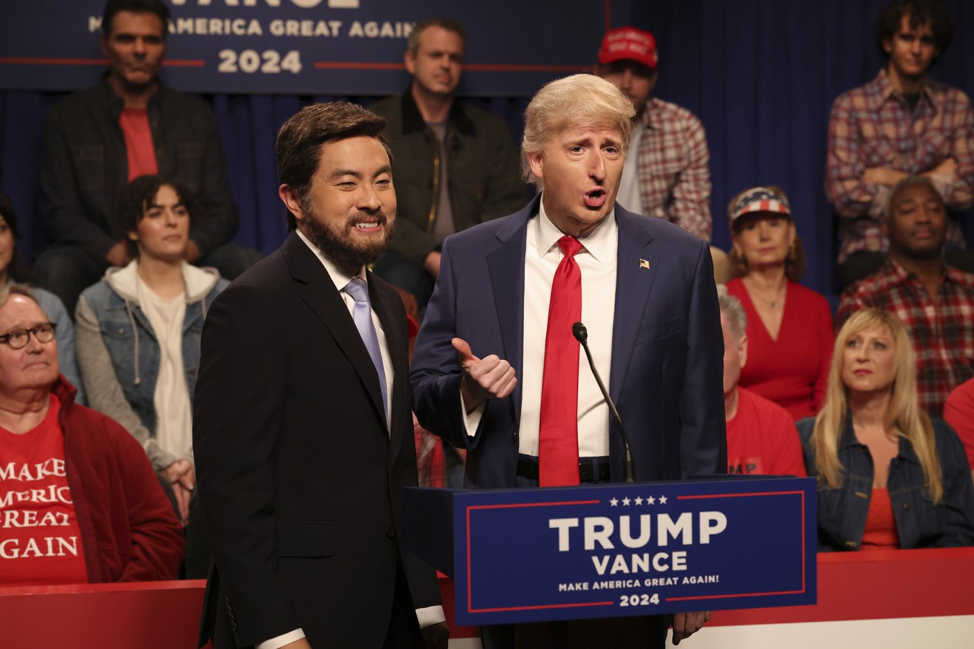 Maya Rudolph as Harris and Dana Carvey as Biden open the 50th season of 'Saturday Night Live' | iNFOnews.ca Maya Rudolph as Harris and Dana Carvey as Biden open the 50th season of 'Saturday Night Live' | iNFOnews.ca