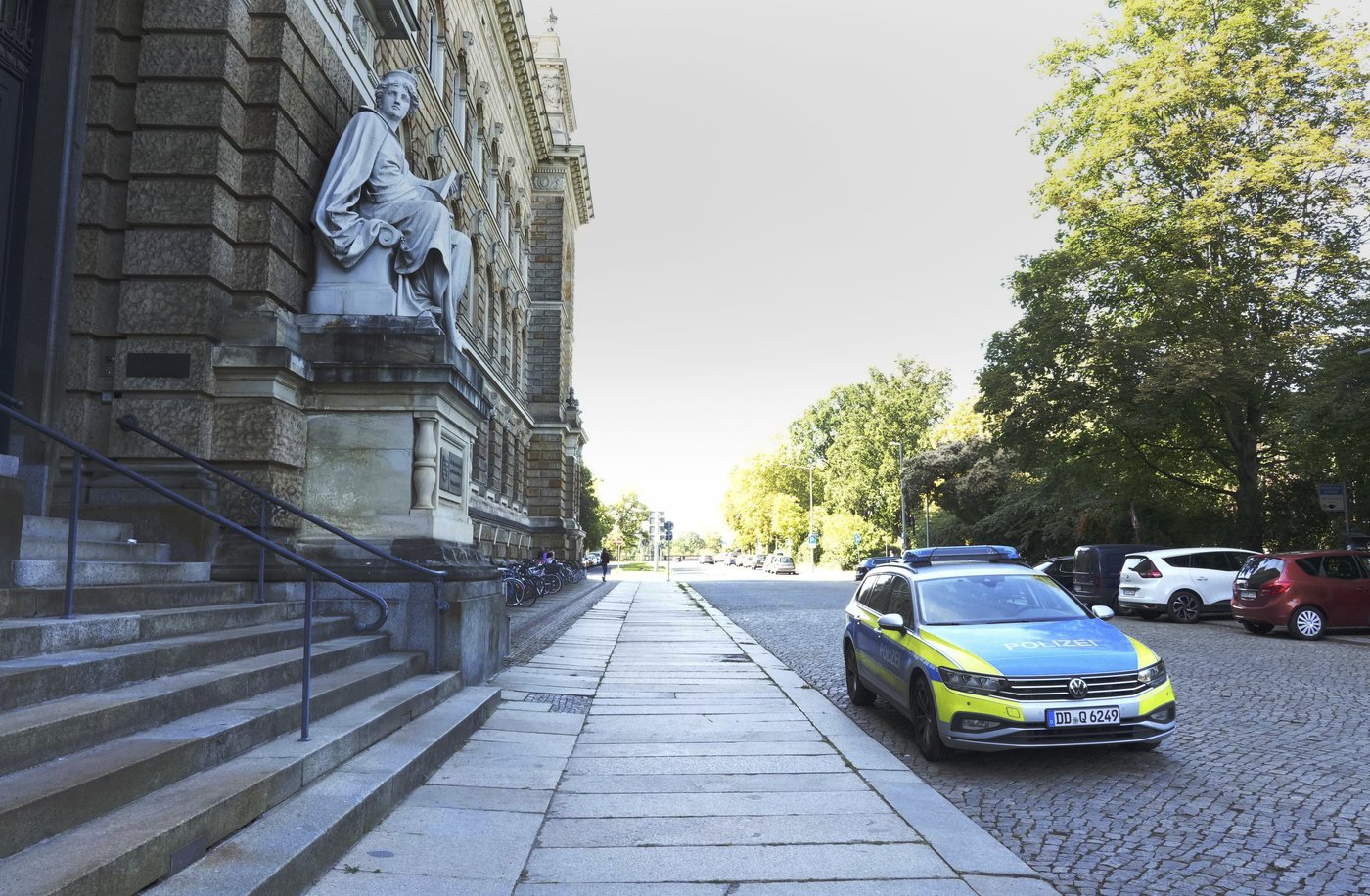 Suspect arrested in Germany over knife attack on tram in which American man was hurt | iNFOnews.ca