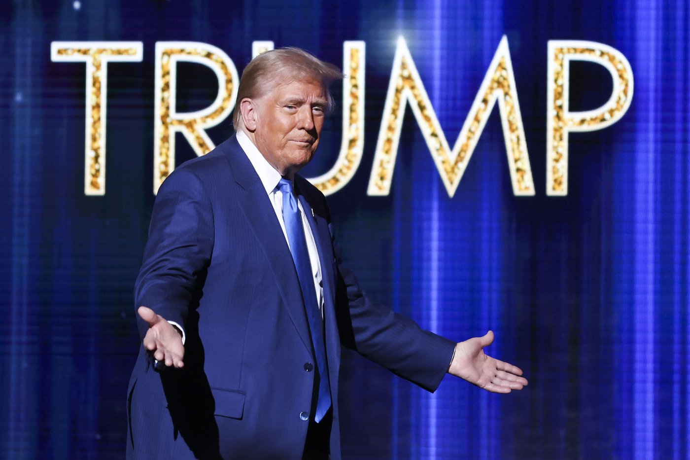 Trump talks up his transition and election victory as he receives Fox Nation award | iNFOnews.ca