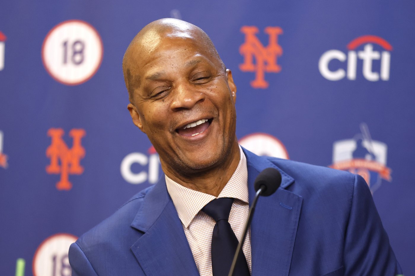 Strawberry says MLB needs to focus on developing and marketing the game within the inner cities | iNFOnews.ca