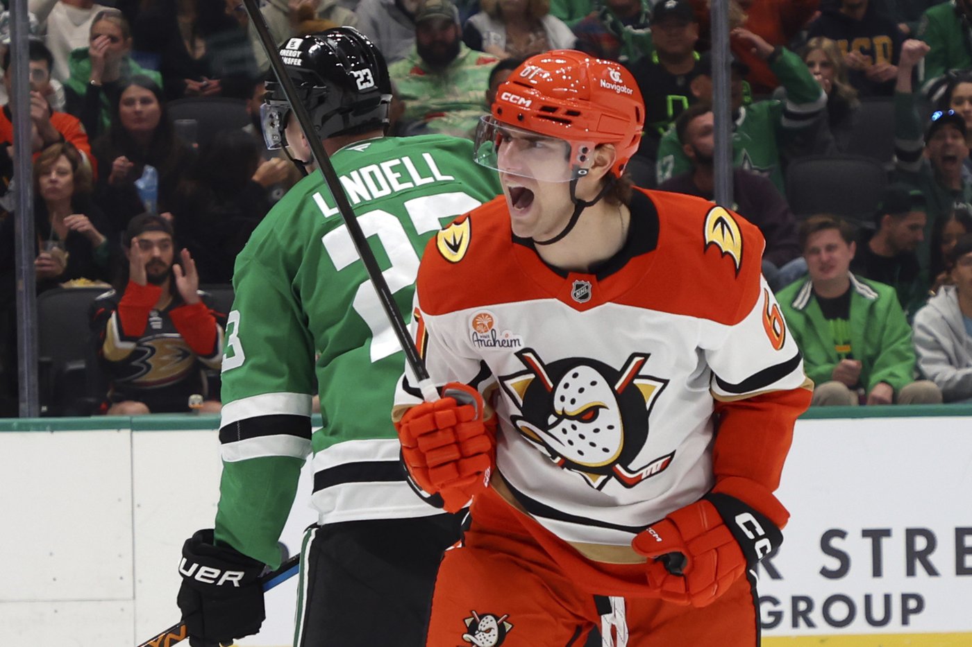Leason has goal and 2 assists as Ducks beat Stars 4-2 for first winning streak of season | iNFOnews.ca Leason has goal and 2 assists as Ducks beat Stars 4-2 for first winning streak of season | iNFOnews.ca