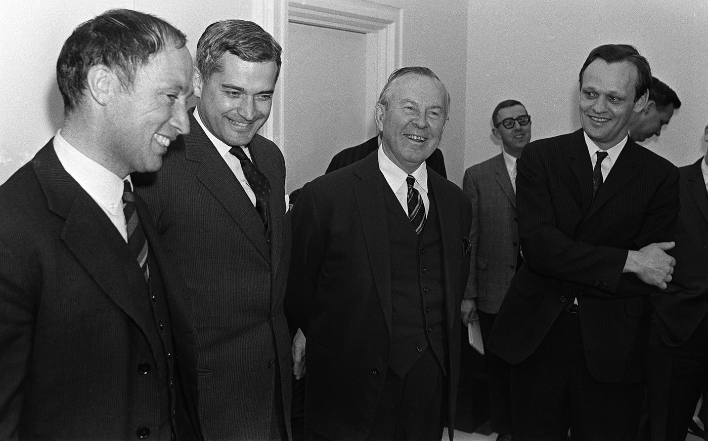 Minority governments, major stakes: a look at their role in federal politics | iNFOnews.ca