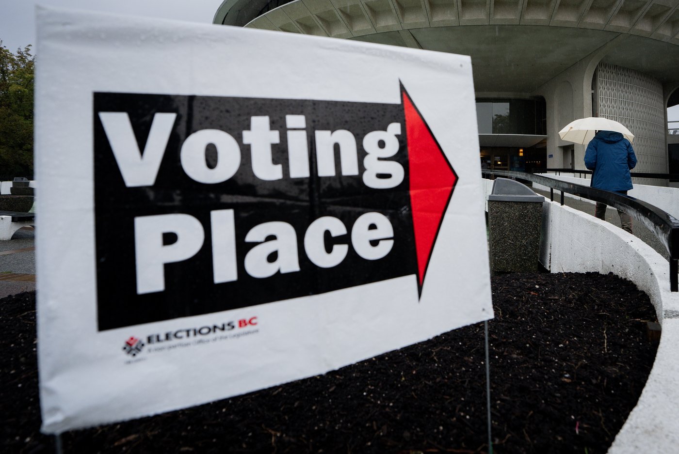 Toxicity and tight race fuel B.C. election integrity doubters, says professor | iNFOnews.ca