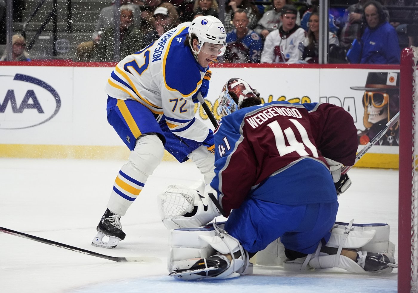Jared Bednar upset with no whistle on play where Avalanche goalie Scott Wedgewood was hurt | iNFOnews.ca Jared Bednar upset with no whistle on play where Avalanche goalie Scott Wedgewood was hurt | iNFOnews.ca