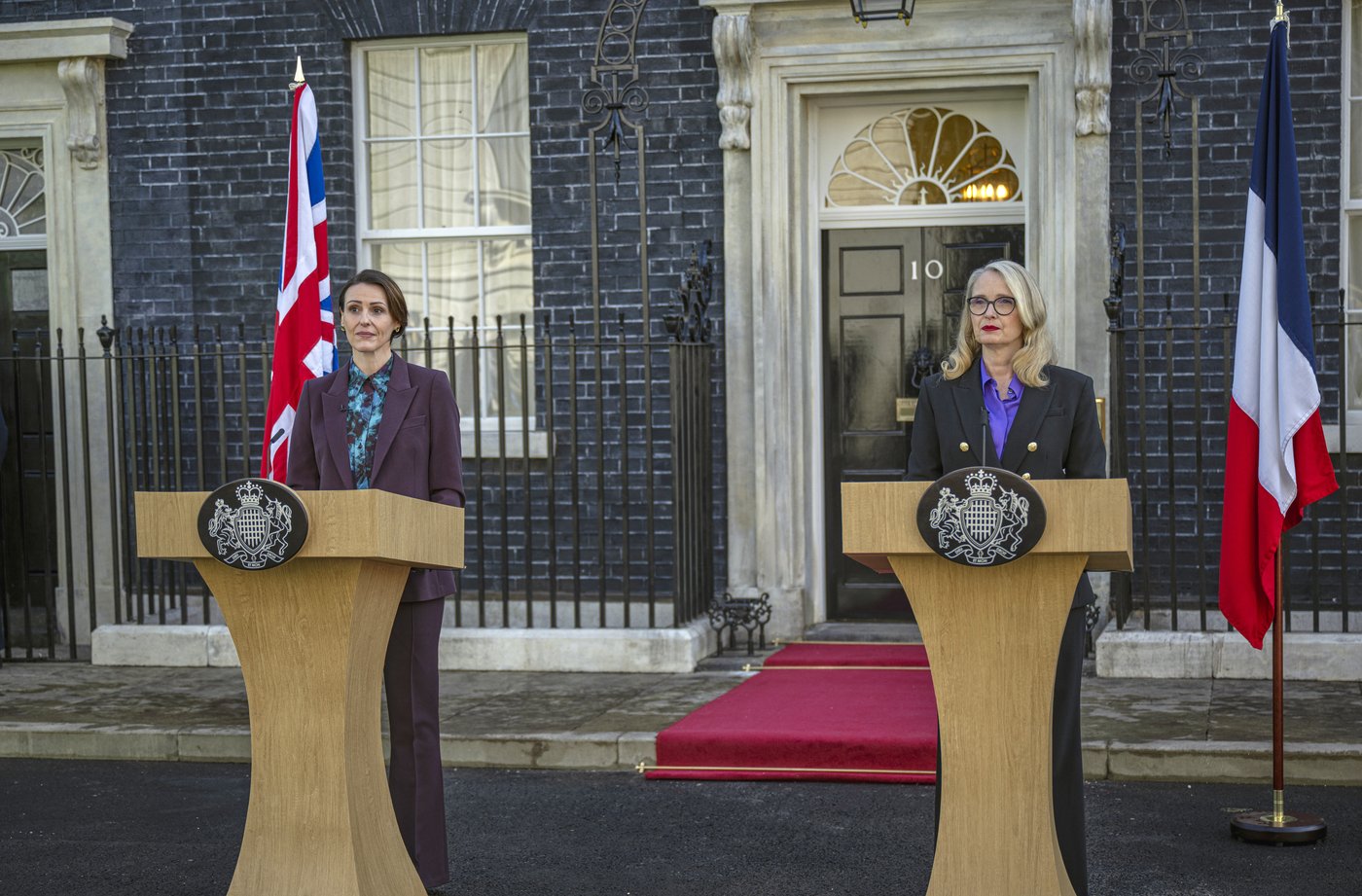 Playing politics gets dangerous for Julie Delpy and Suranne Jones in ‘Hostage’ | iNFOnews.ca Playing politics gets dangerous for Julie Delpy and Suranne Jones in ‘Hostage’ | iNFOnews.ca