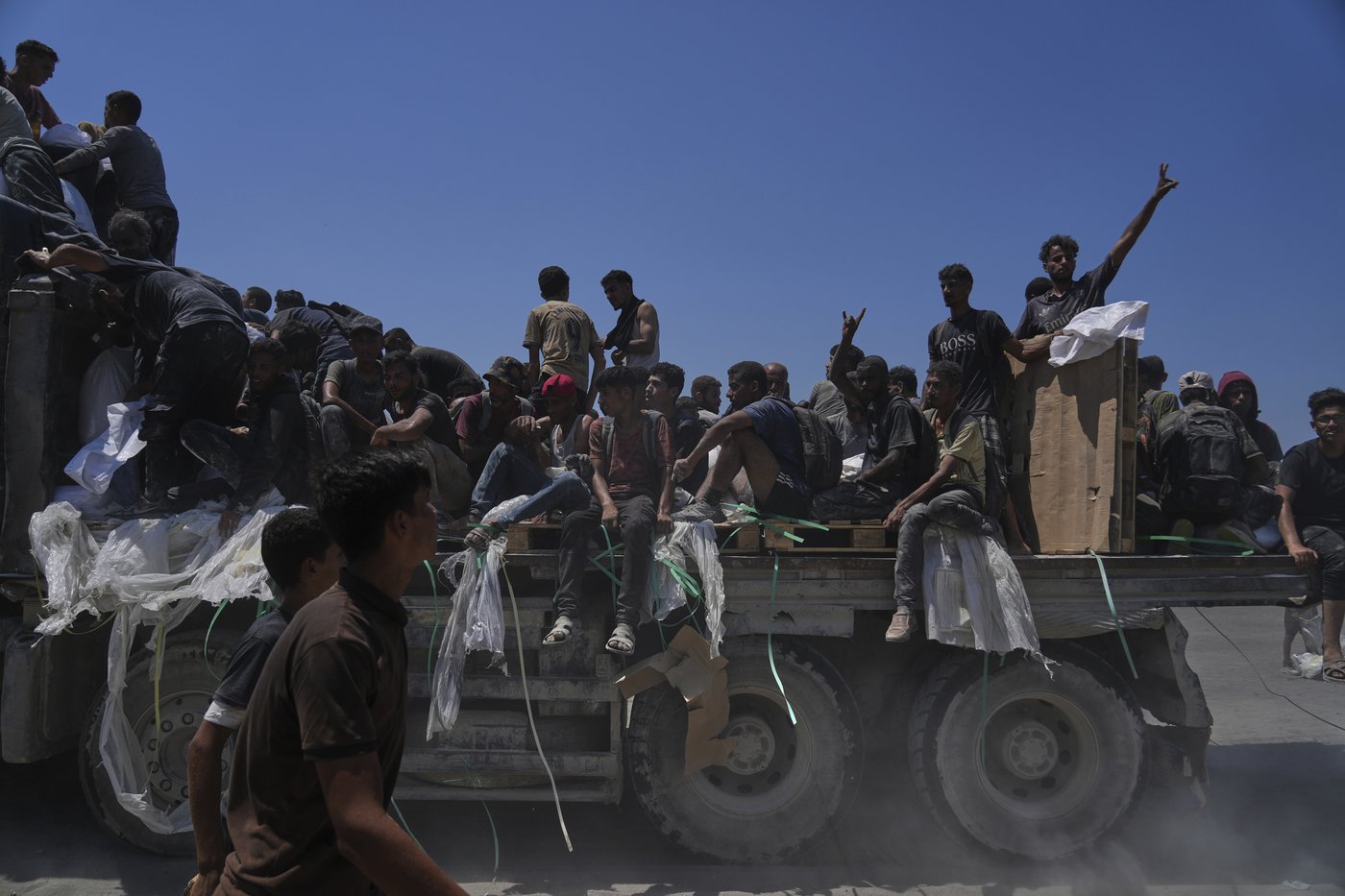The Latest: Trump meets Starmer and disagrees with Netanyahu's claim of no starvation in Gaza | iNFOnews.ca