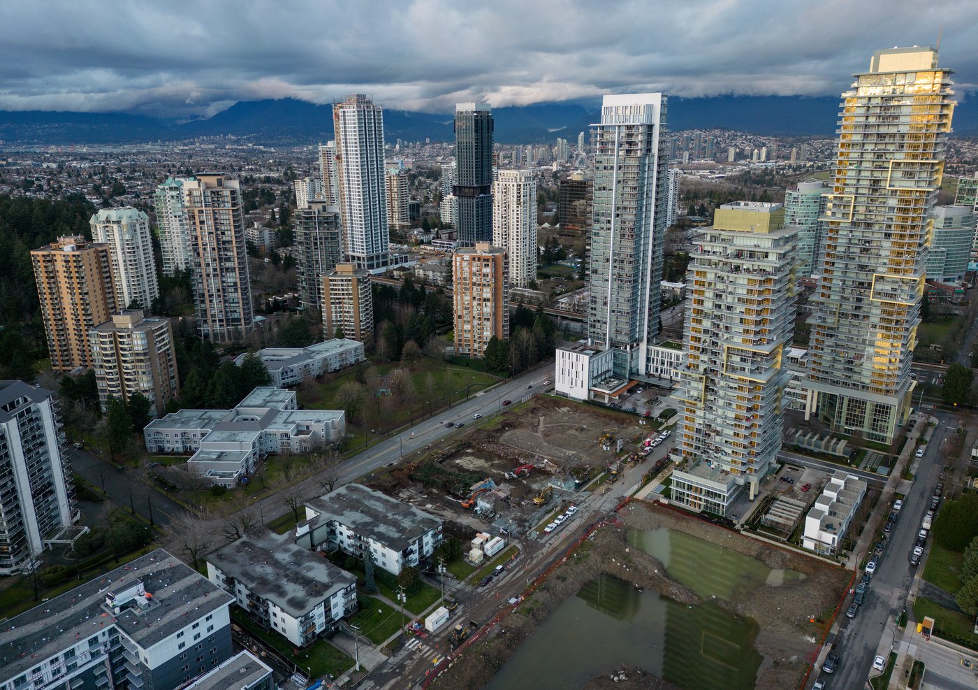 StatCan says two-bedroom asking rents highest in Vancouver in Q1 | iNFOnews.ca