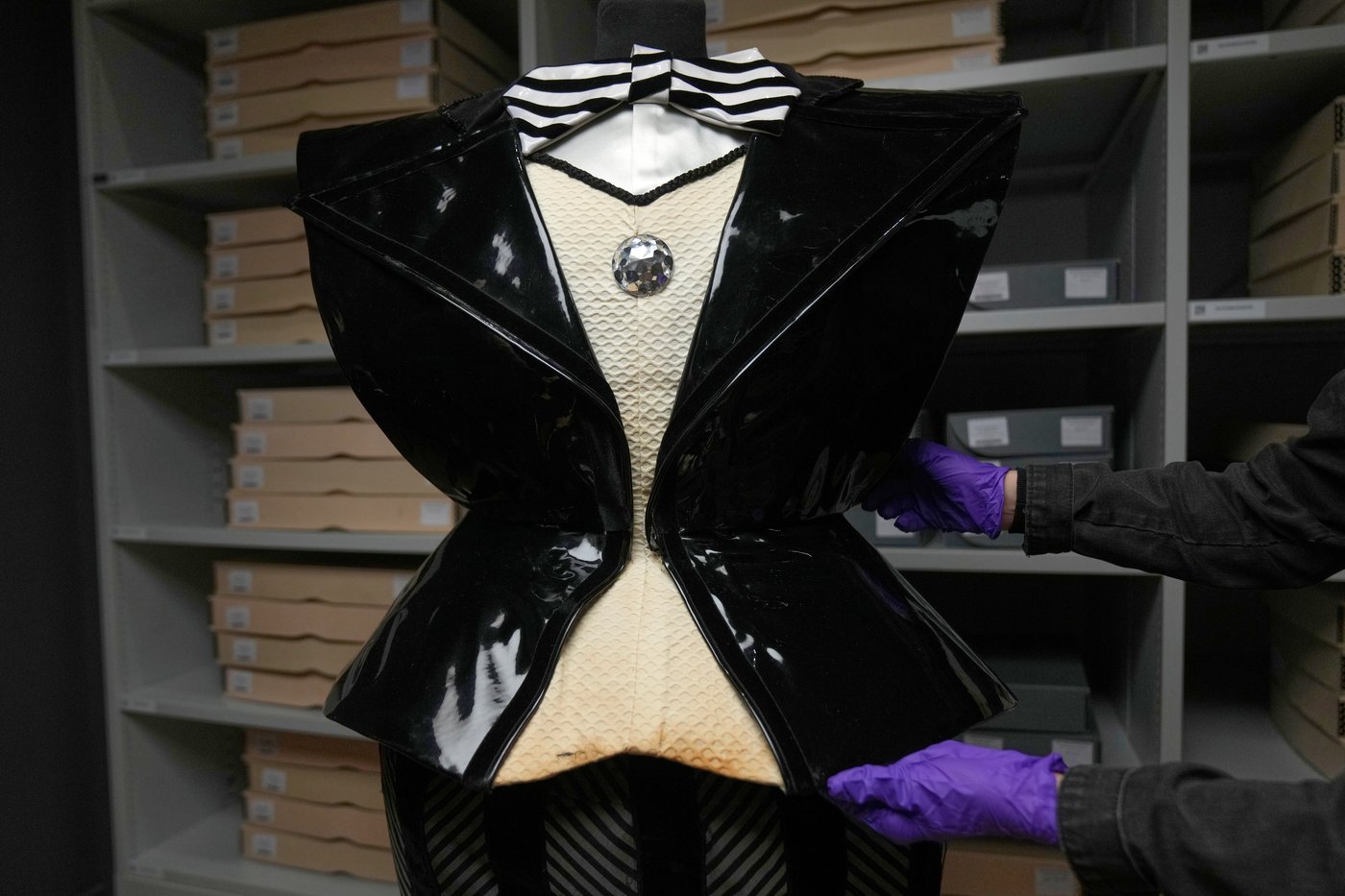 David Bowie archive opens in London chronicling five decades of icon's restless creativity | iNFOnews.ca David Bowie archive opens in London chronicling five decades of icon's restless creativity | iNFOnews.ca