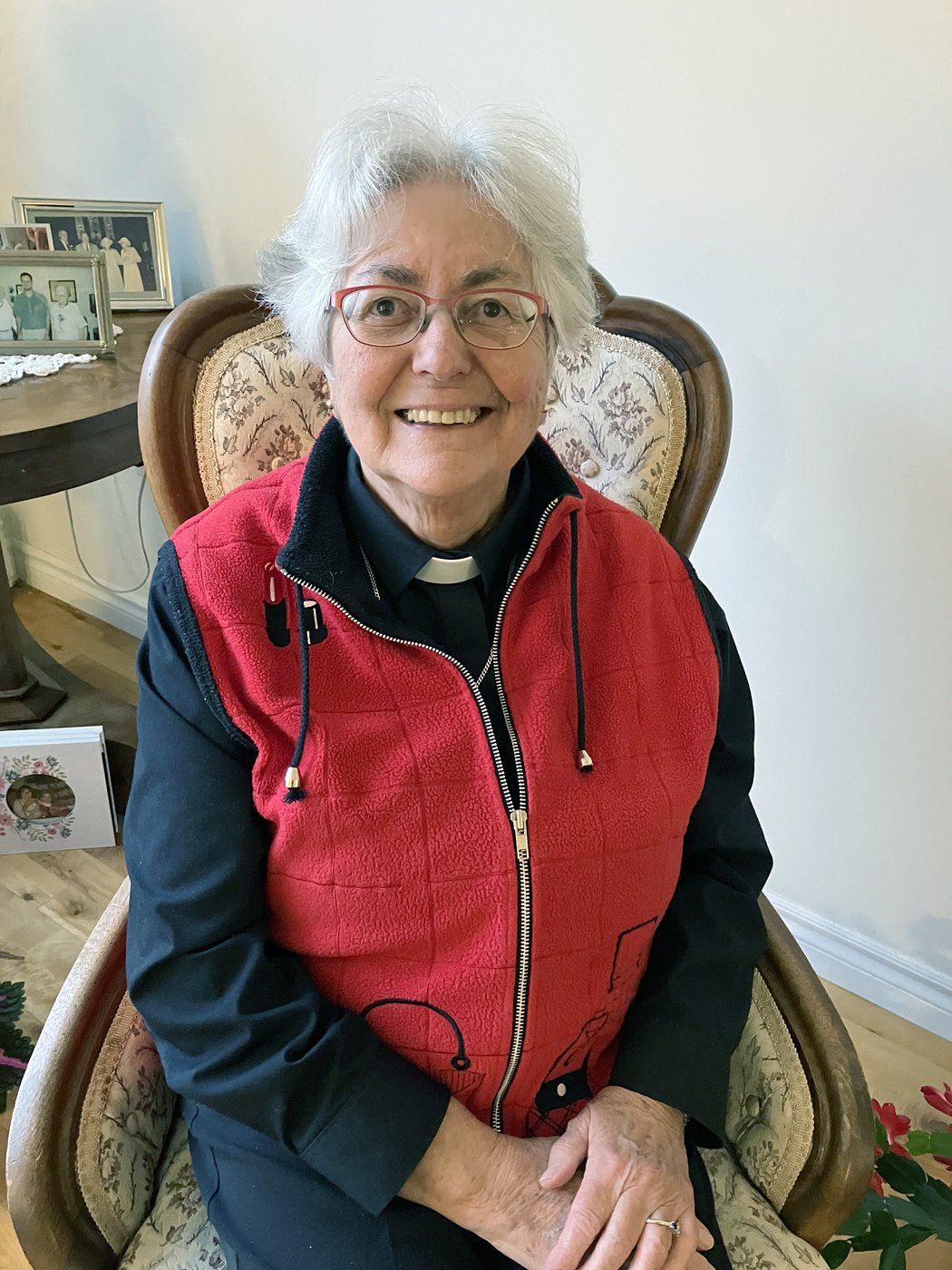 'Postal service is a lifeline': Seniors feel isolated due to Canada Post strike | iNFOnews.ca 'Postal service is a lifeline': Seniors feel isolated due to Canada Post strike | iNFOnews.ca