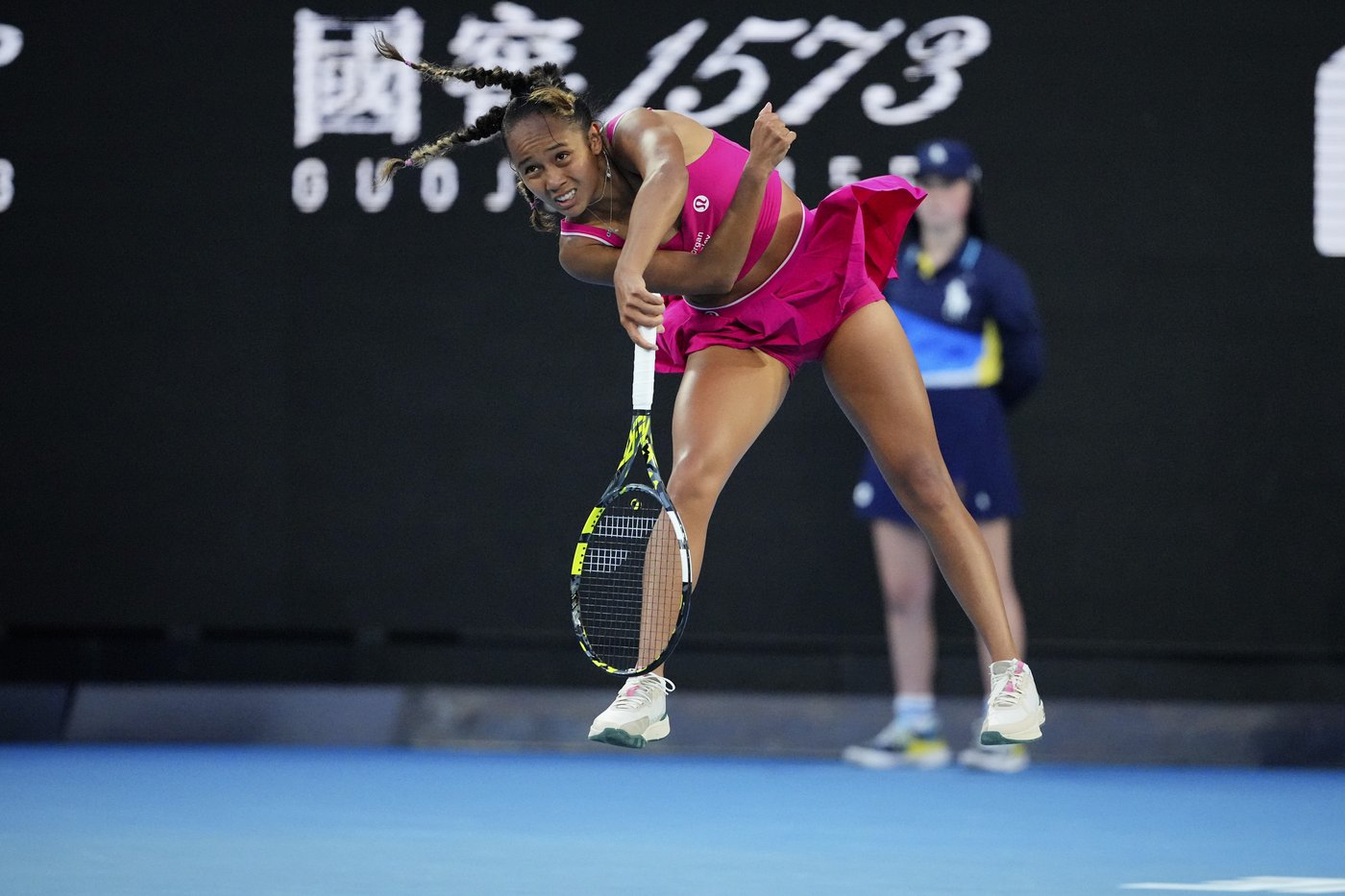 Fernandez bounced from doubles, Dabrowski advances at Australian Open | iNFOnews.ca