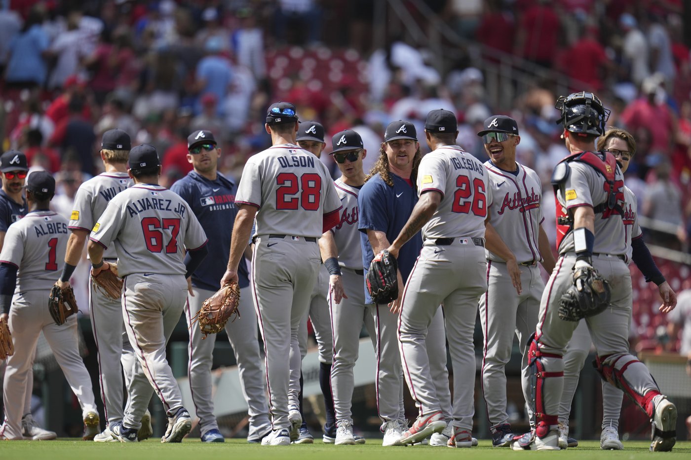 Injury fill-in Alvarez scores winning run and Braves hit 3 HRs to edge Cardinals | iNFOnews.ca Injury fill-in Alvarez scores winning run and Braves hit 3 HRs to edge Cardinals | iNFOnews.ca