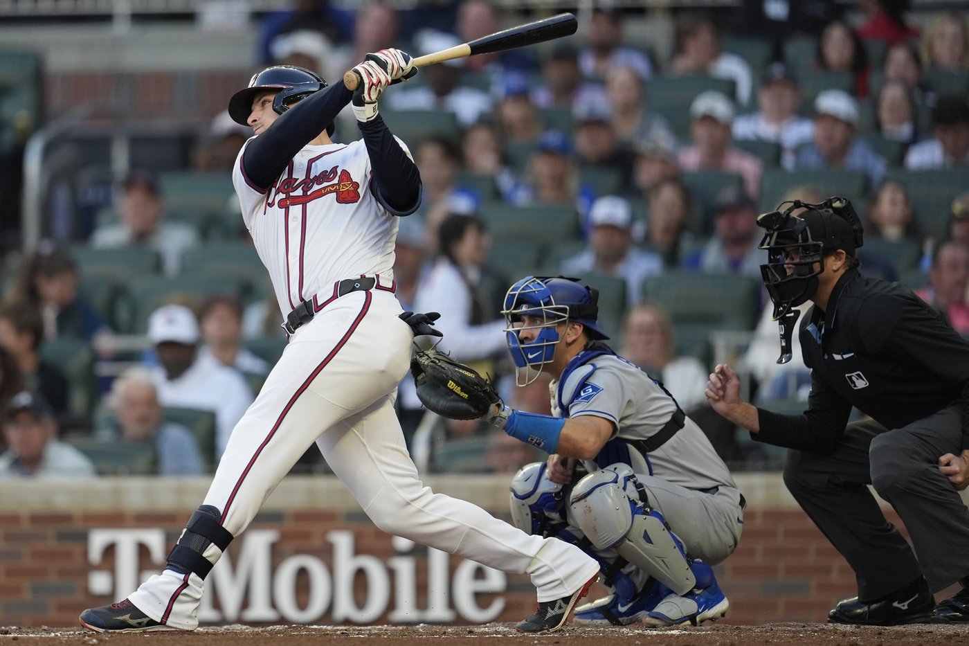 Riley and Braves receive morale boost from long-awaited 1st win of season against powerful Dodgers | iNFOnews.ca Riley and Braves receive morale boost from long-awaited 1st win of season against powerful Dodgers | iNFOnews.ca