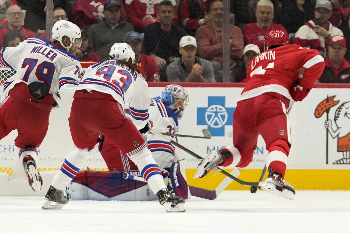 Artemi Panarin has 8th career hat trick, Rangers beat Red Wings 5-2 | iNFOnews.ca Artemi Panarin has 8th career hat trick, Rangers beat Red Wings 5-2 | iNFOnews.ca