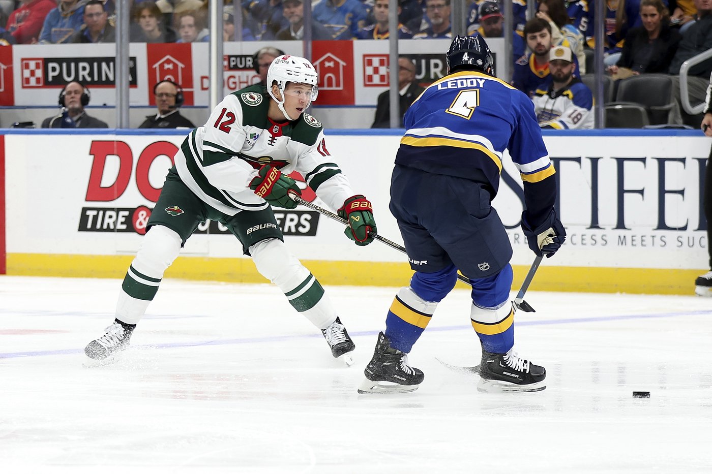 Goalie Gustavsson makes 27 saves, scores an empty-netter, Wild beat Blues 4-1 | iNFOnews.ca Goalie Gustavsson makes 27 saves, scores an empty-netter, Wild beat Blues 4-1 | iNFOnews.ca