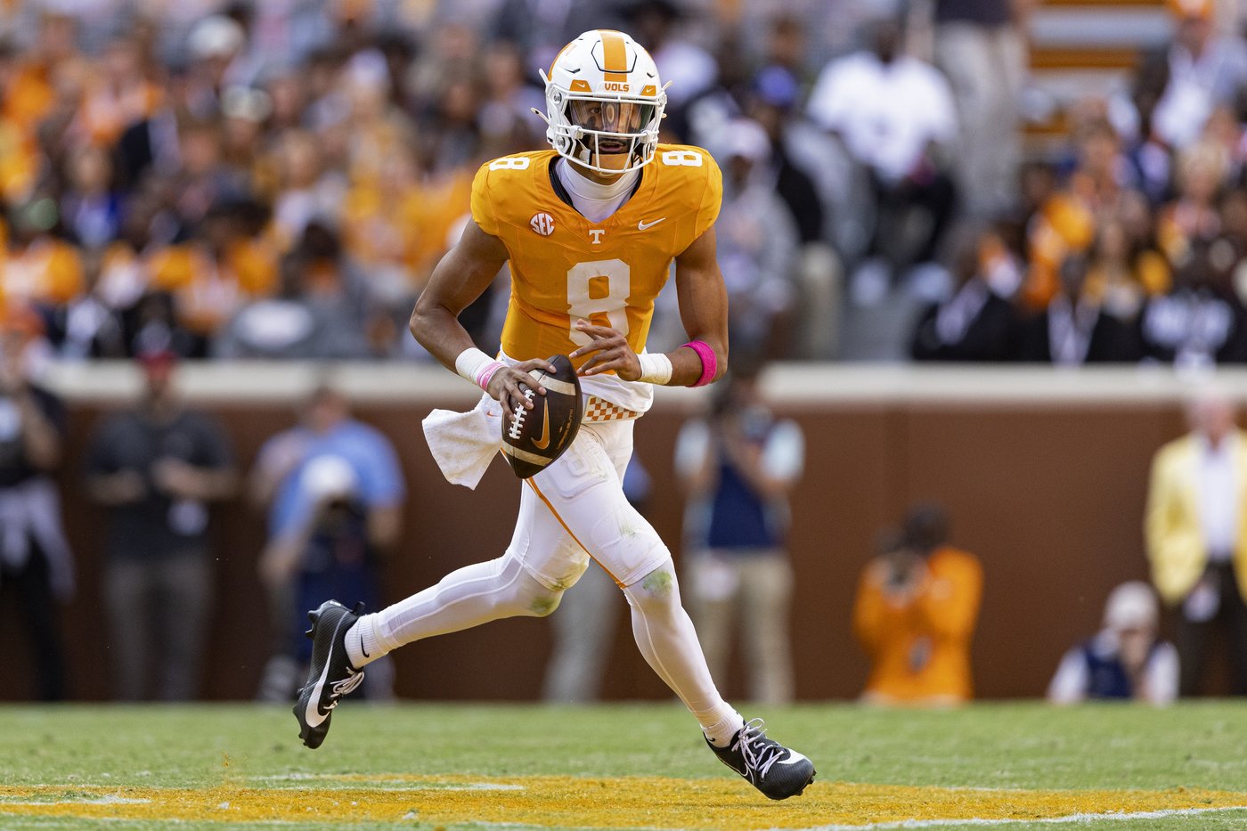Coming off losing season, UCLA already feels like a winner for landing Tennessee QB Nico Iamaleava | iNFOnews.ca