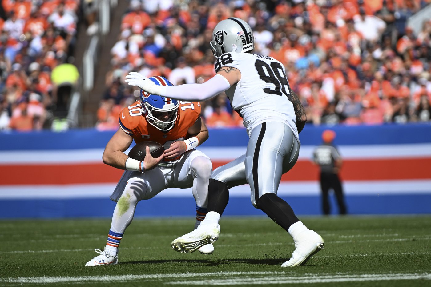 Surtain's two interceptions power Broncos past Raiders 34-18, snapping 8-game skid against Las Vegas | iNFOnews.ca