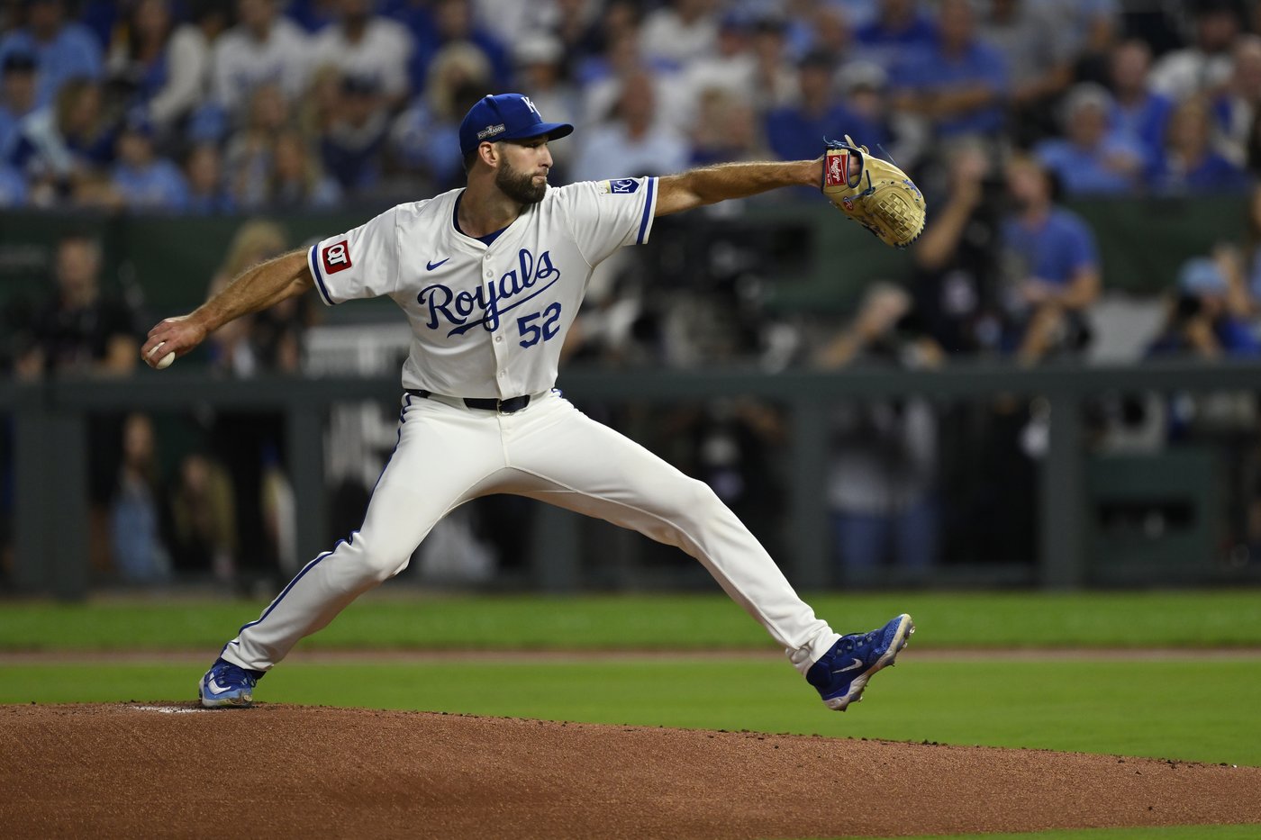 Royals sign RHP Michael Wacha to 3-year, $51 million deal with option for 2028, AP source says | iNFOnews.ca Royals sign RHP Michael Wacha to 3-year, $51 million deal with option for 2028, AP source says | iNFOnews.ca