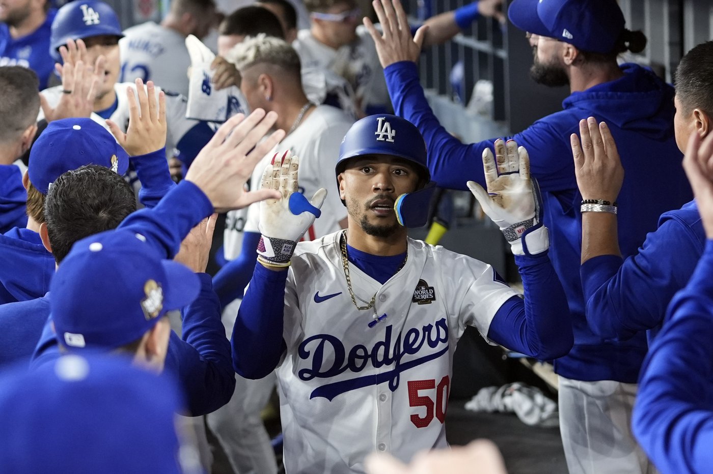 Freeman hits 1st game-ending slam in World Series history as Dodgers top Yankees 6-3 in opener | iNFOnews.ca