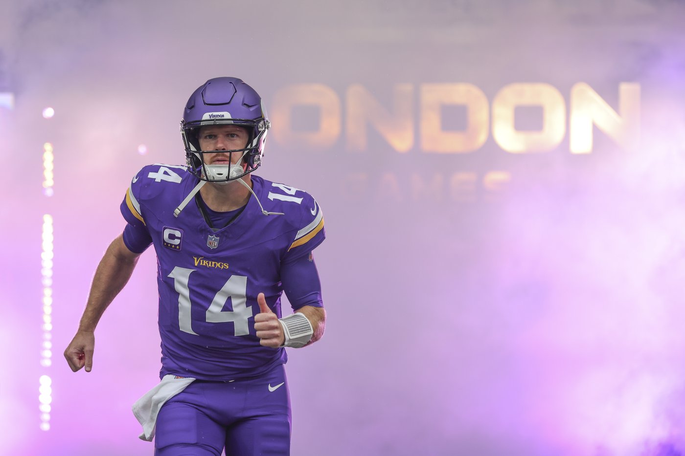 Vikings hold off Rodgers and the Jets for 23-17 win in London to improve to 5-0 | iNFOnews.ca Vikings hold off Rodgers and the Jets for 23-17 win in London to improve to 5-0 | iNFOnews.ca