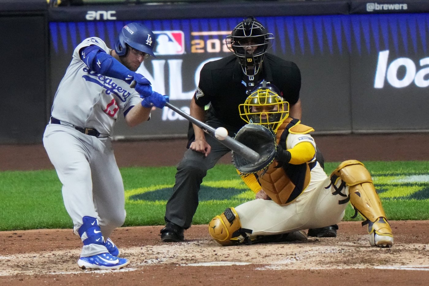Max Muncy sets Dodgers record by hitting his 14th career postseason homer | iNFOnews.ca