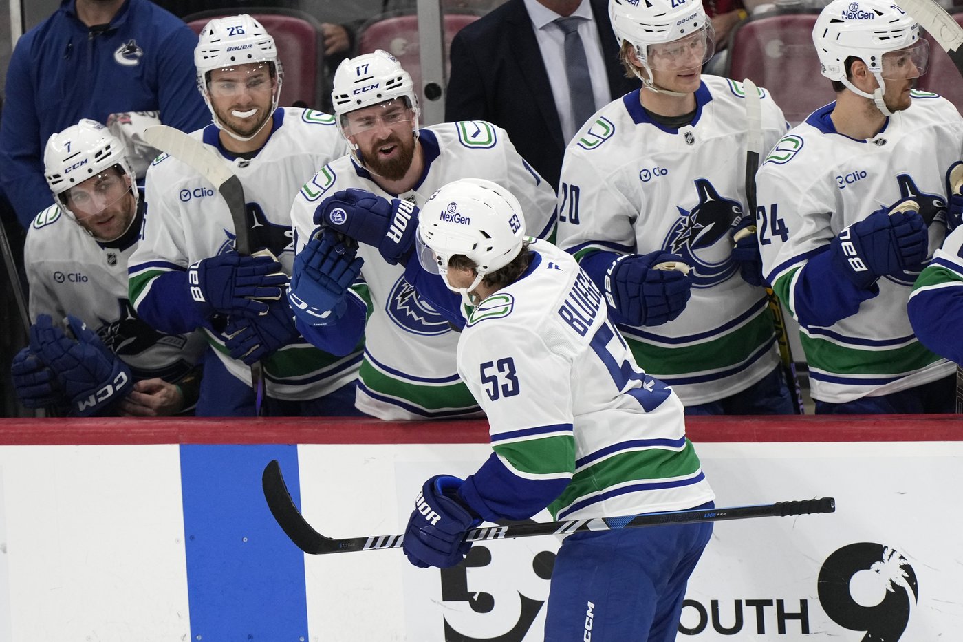 Miller scores winner in OT, Vancouver tops Florida 3-2 | iNFOnews.ca Miller scores winner in OT, Vancouver tops Florida 3-2 | iNFOnews.ca