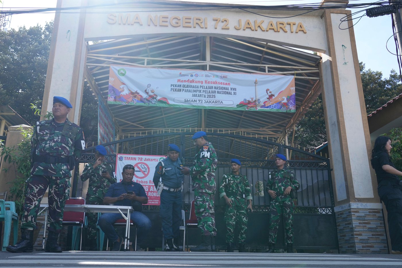 An Indonesian teen suspected in mosque attack built bombs alone at home, police say | iNFOnews.ca