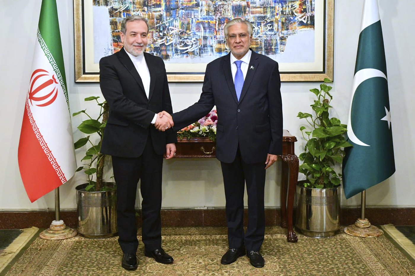 Iran's top diplomat says Tehran would respond to Israel's strike in a 'measured' way | iNFOnews.ca Iran's top diplomat says Tehran would respond to Israel's strike in a 'measured' way | iNFOnews.ca