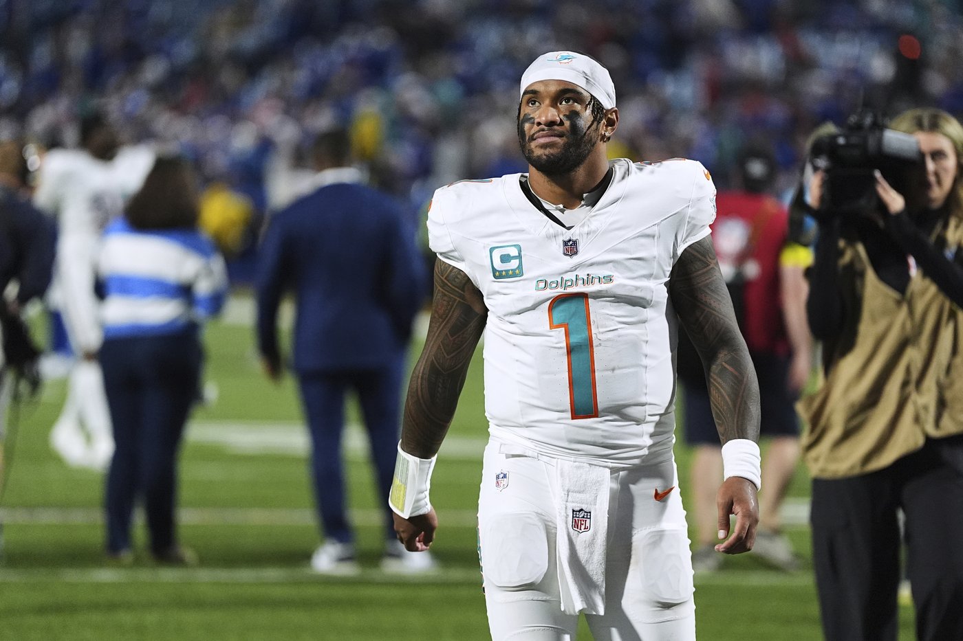 Jets and Dolphins meet on Monday night, each looking to avoid 0-4 start | iNFOnews.ca Jets and Dolphins meet on Monday night, each looking to avoid 0-4 start | iNFOnews.ca